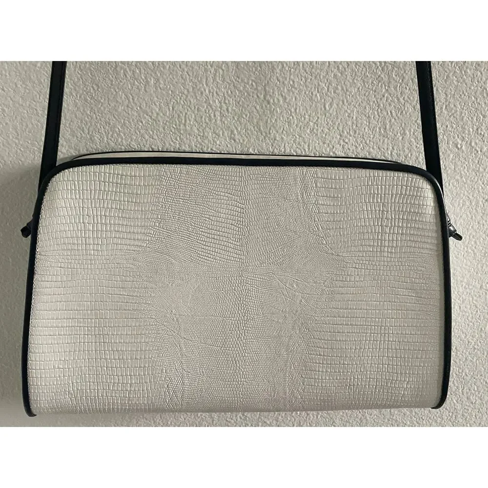 Vintage Anne Klein Calderon White Croc Embossed Crossbody Navy Trim Bag